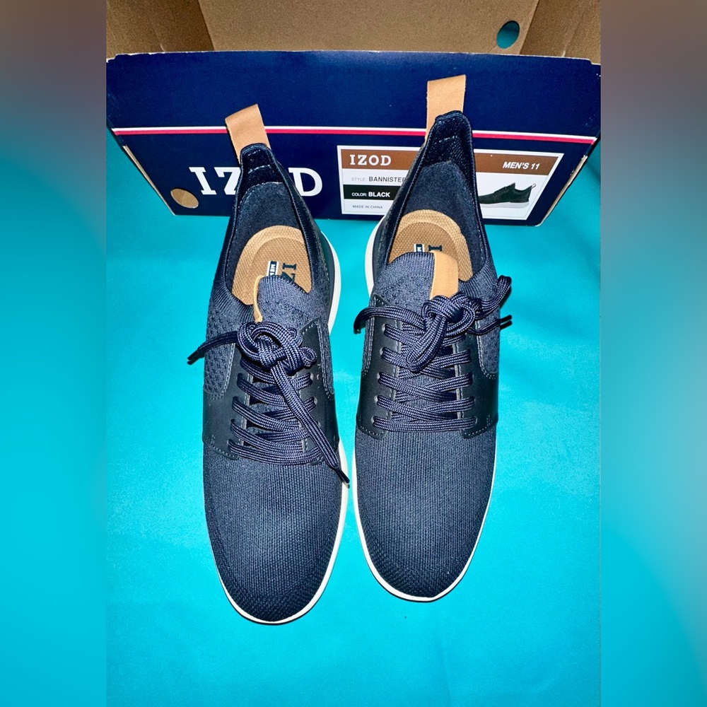 Izod Bannister Men’s Lace-up Sneaker